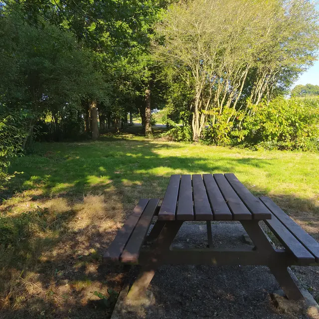 Aire de pique nique Saint Ellier du Maine 53