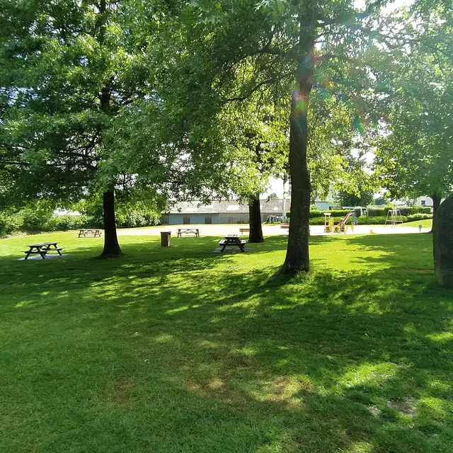 aire de pique nique Montaudin 53 - 1