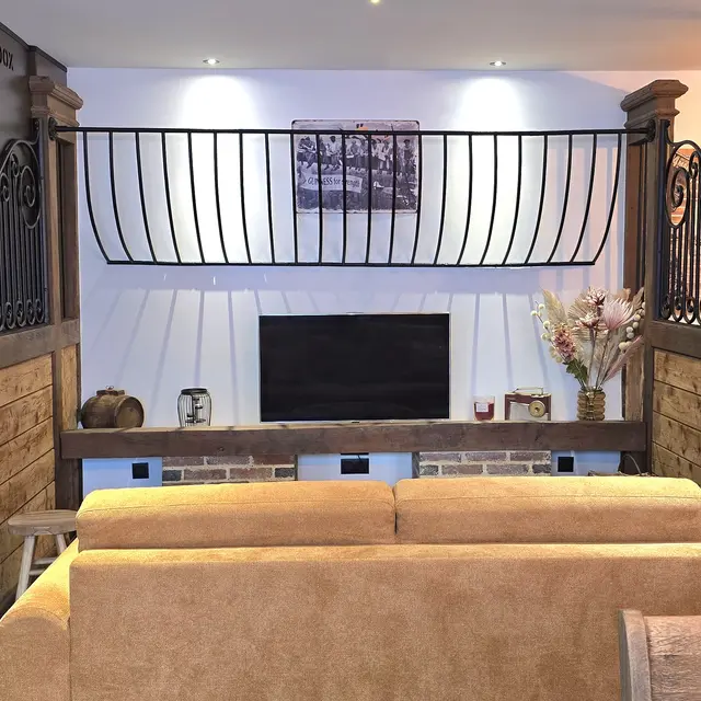 Hatton Horse Box - Fresnay-sur-Sarthe - salon dans le box