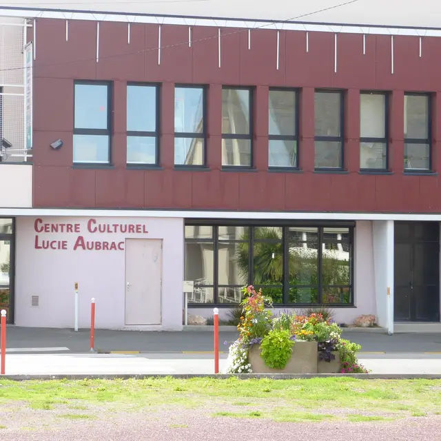 CentreCulturelLucieAubrac