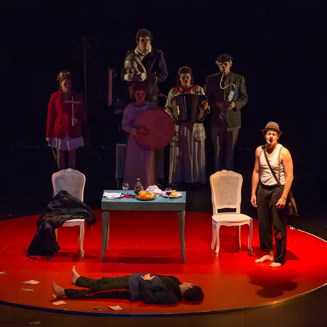 DJ et les clowns �Eric Michot