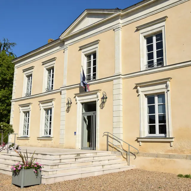 MAIRIE DE ST DENIS D ANJOU