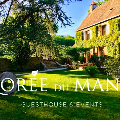 Facade-avec-Logo-Blanc