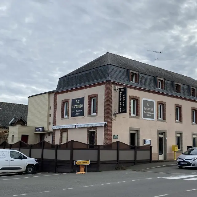 Hôtel-restaurant La Grange - Cossé-le-Vivien ©Pineau