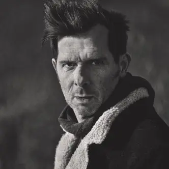 Hugh-Colman©Bonze_240112_74392_HD-500x332