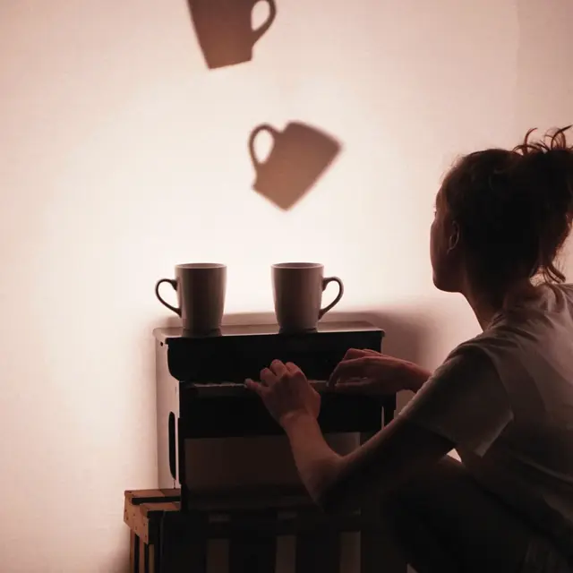 L'ombre des choses - Schattenwerfer6_©florianfeisel-Quatrain-HauteGoulaine_2024_levignobledenantes-tourisme.com