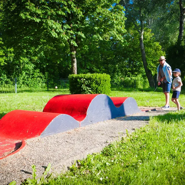 LOI53 - mini-golf Evron