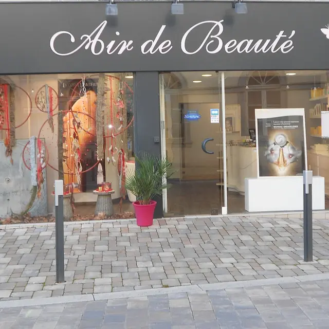 LOI53- Spa Air de Beauté entrée