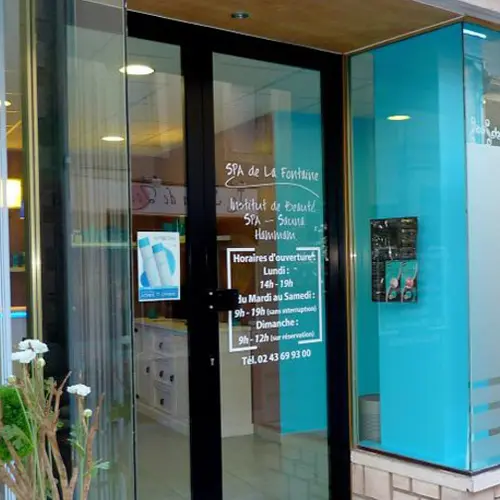 LOI53- Spa de la Fontaine entrée