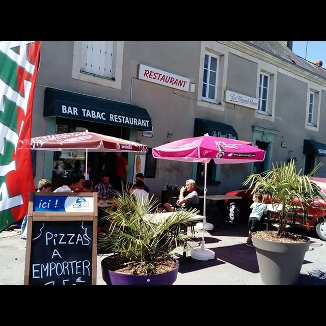 RES-le-cheval-blanc-simple