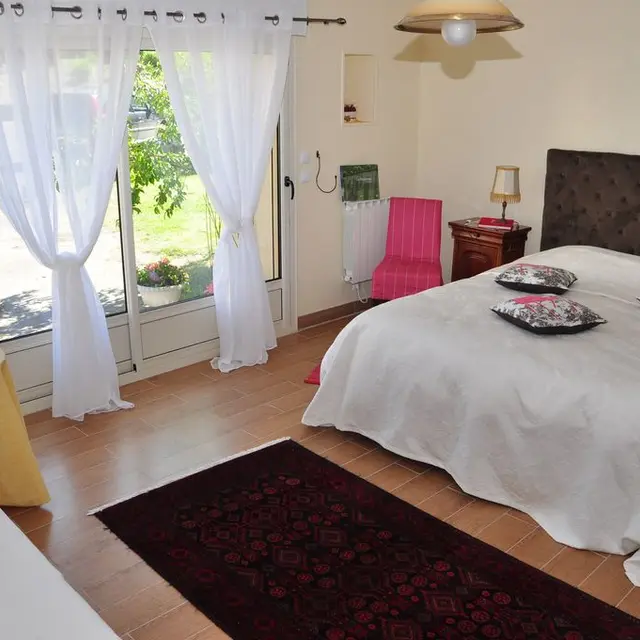 chambresdhoteslagrandemalardiere-stgeorgesbuttavent-53-hlo-1