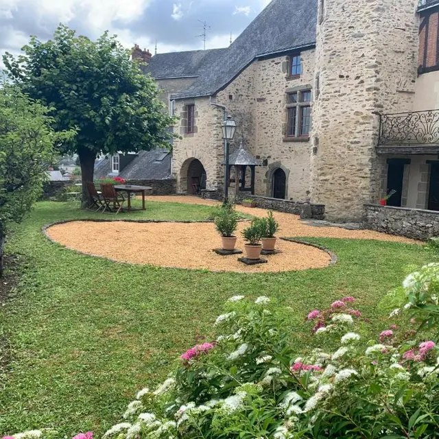 Chambre d'hôte à Laval - Le Logis du Vassal