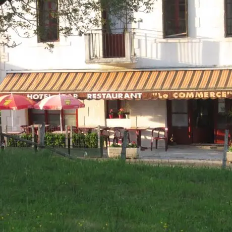 Le commerce Neuville