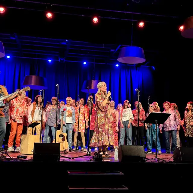 93-illustration_id-1766488936