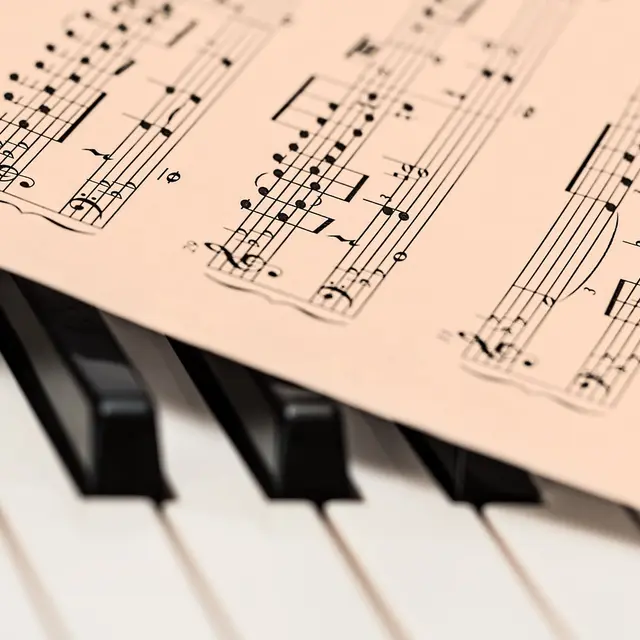 Piano et notes de musiques