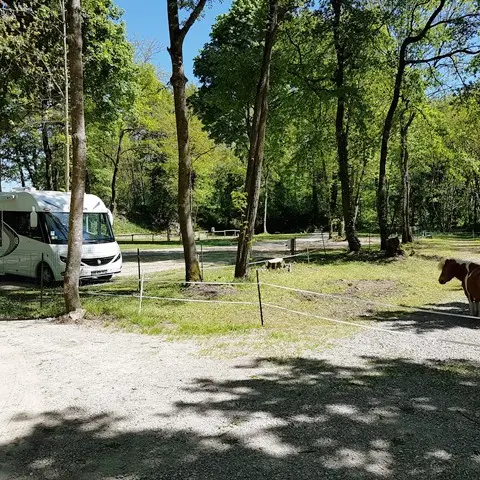 01 Aire de camping-car Girac