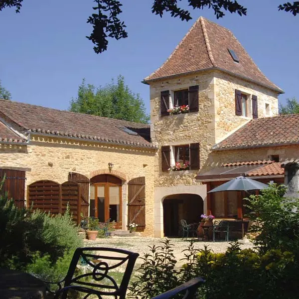 1_la Grange & le Pigeonnier