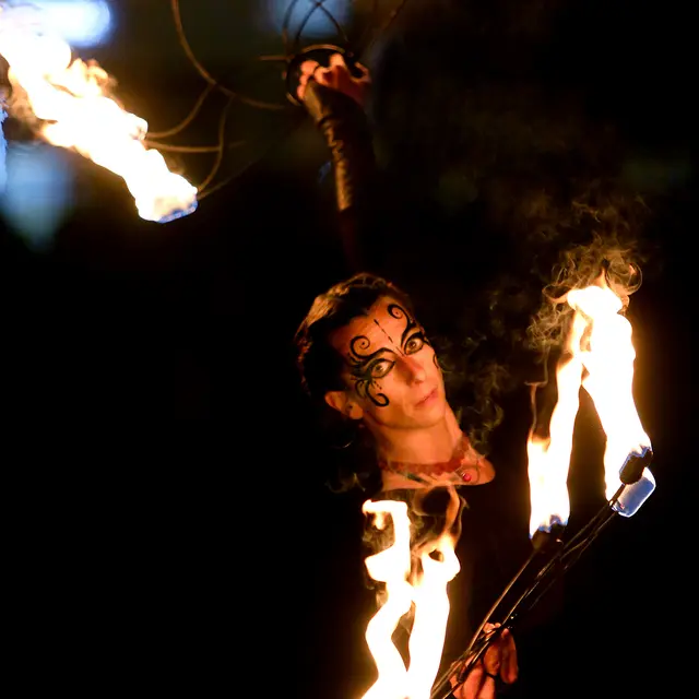 10052024 Spectacle de feu Alfiryn, cirque Effiloché