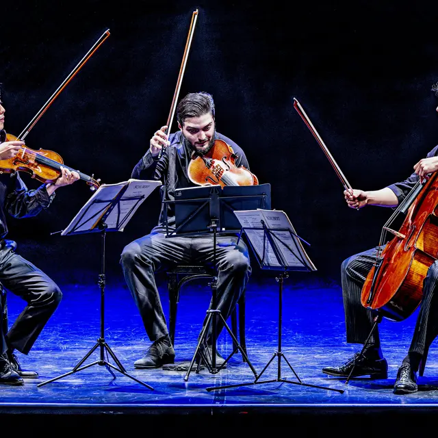 1485_ete-Musical-a-Dinan-2023-Trio-Arnold-et-avec-F.-Robin-8-Jean-Enders