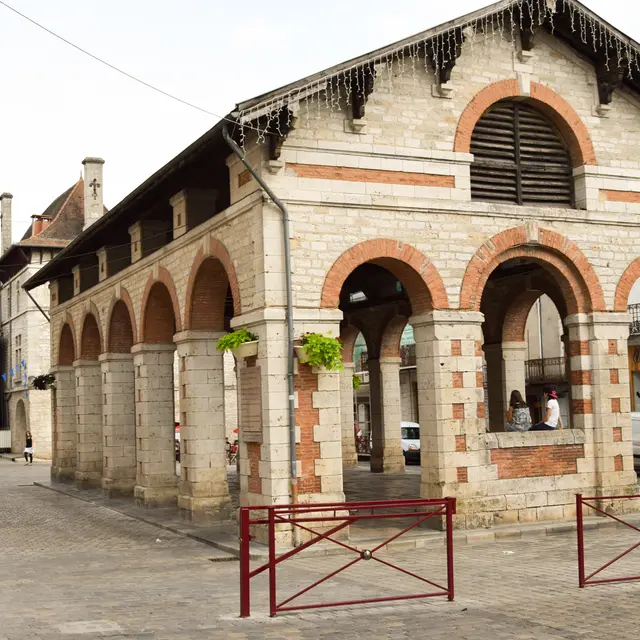 Gramat, place de la halle