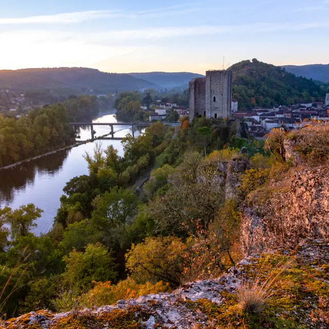 Donjon et ville de Luzech