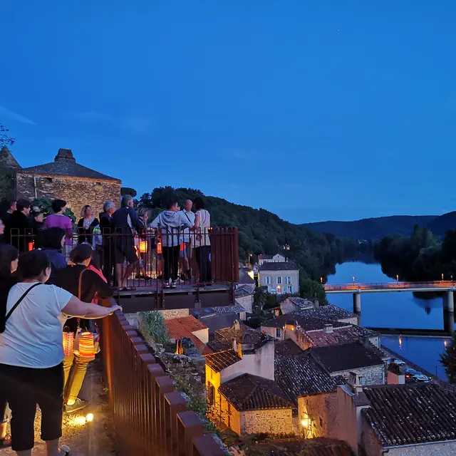 Visite aux lampions_Puy l'Evêque