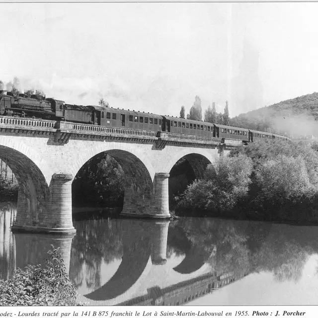 1955-train-de-pelerins