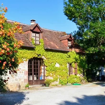 19G2305-Collonges