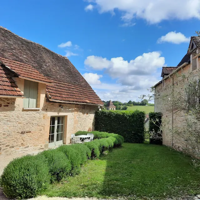 Entrée et terrasse du petit Olivier