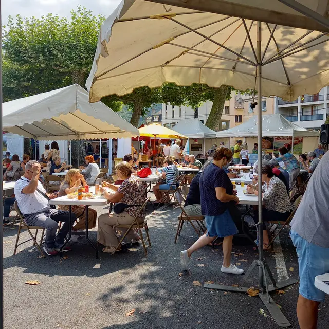 Salon vin et saveurs St Céré 1