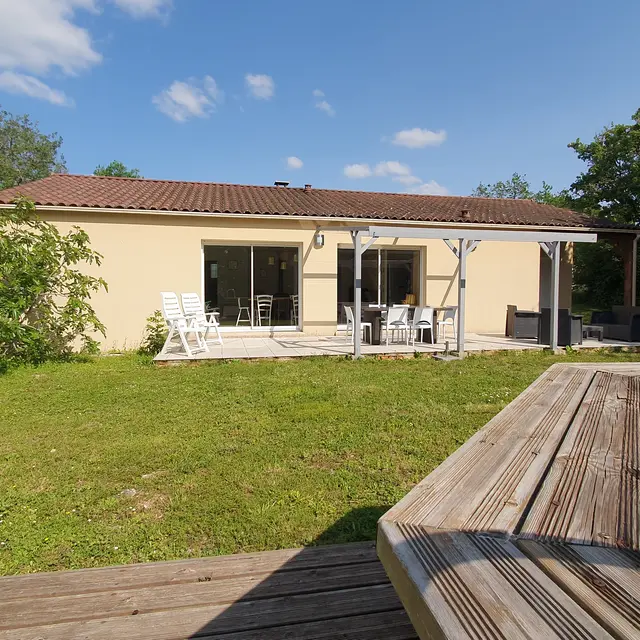 extérieur avec piscine privative