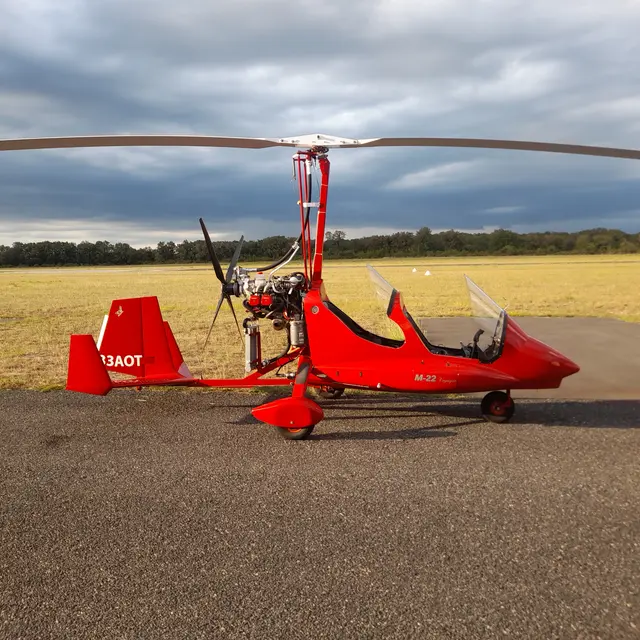 Autogire Patricia.p  magni m22 de bapteme de l'air lot 46