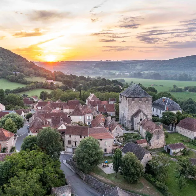 Vue drone de Saint-Pierre-Toirac