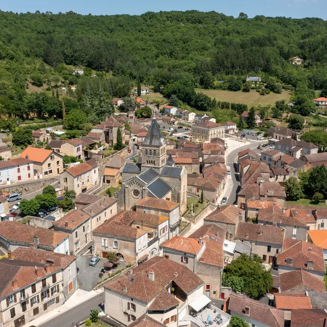 Vue drone du village de Duravel