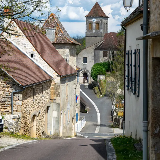 Sur la Véloroute V87 à Carlucet