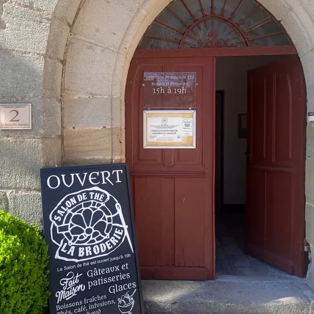 Entrée salon de thé