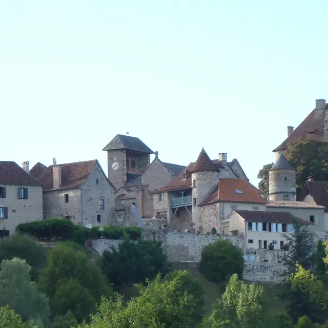 32 CUREMONTE - Autour des châteaux (4)