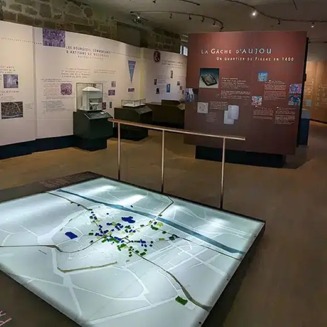 Découvrez l'espace patrimoine de Figeac !