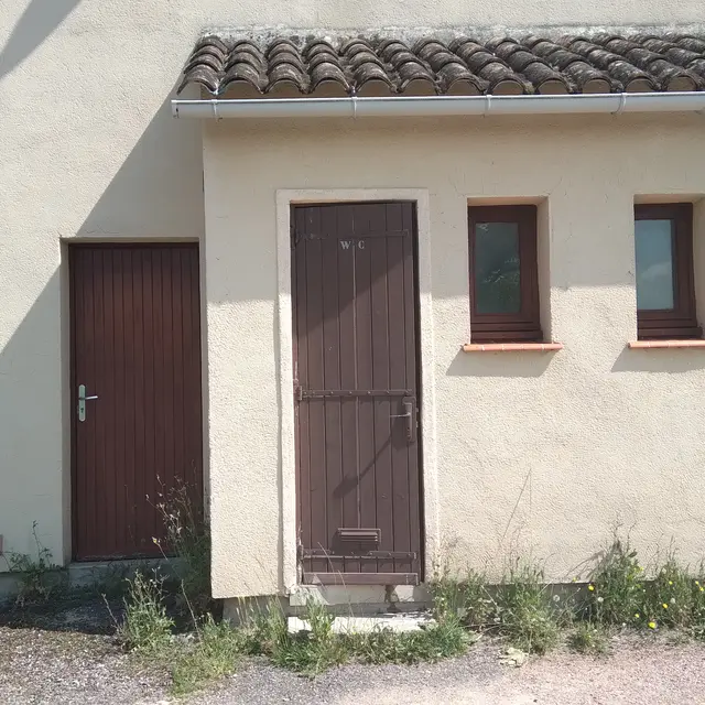 cardaillac_toilettes_point_eau