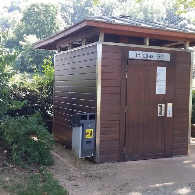 figeac_toilettes