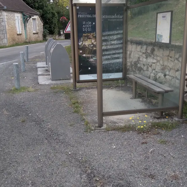Lacave_abri_poubelles