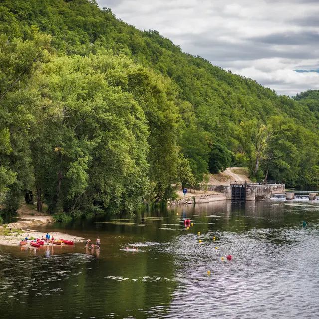Base nautique de Floiras © Lot Tourisme - C. ORY