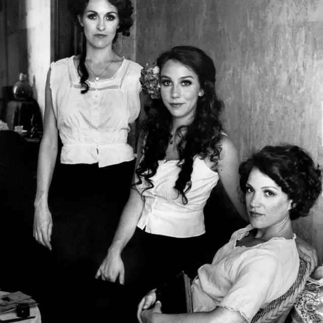 Boudoir-Trio-2-683x1024