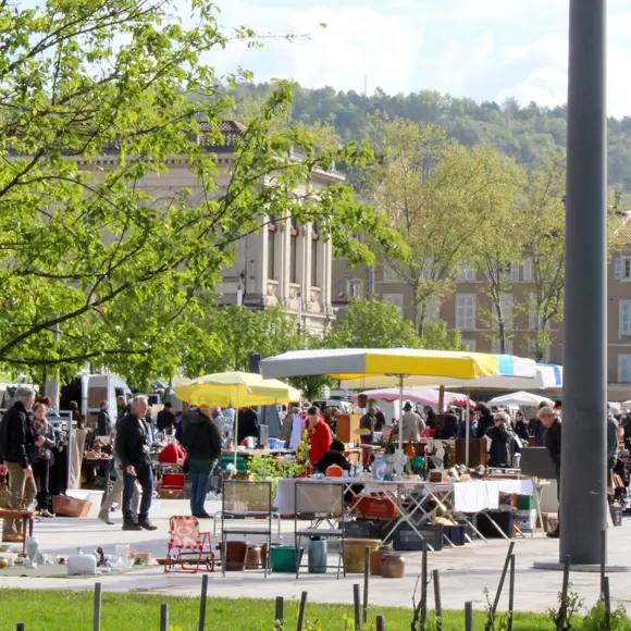 Brocante à Cahors--© Lot Tourisme A. Crépin-2