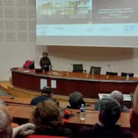 Dominique Gauzin-Müller lors d’une conférence à Cahors
