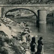 Cahors, laveuses au bord du Lot