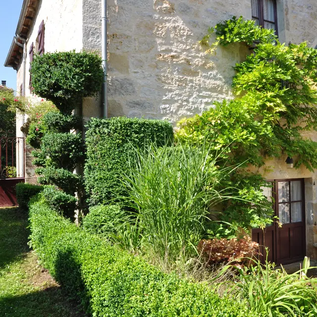 Facade et jardin