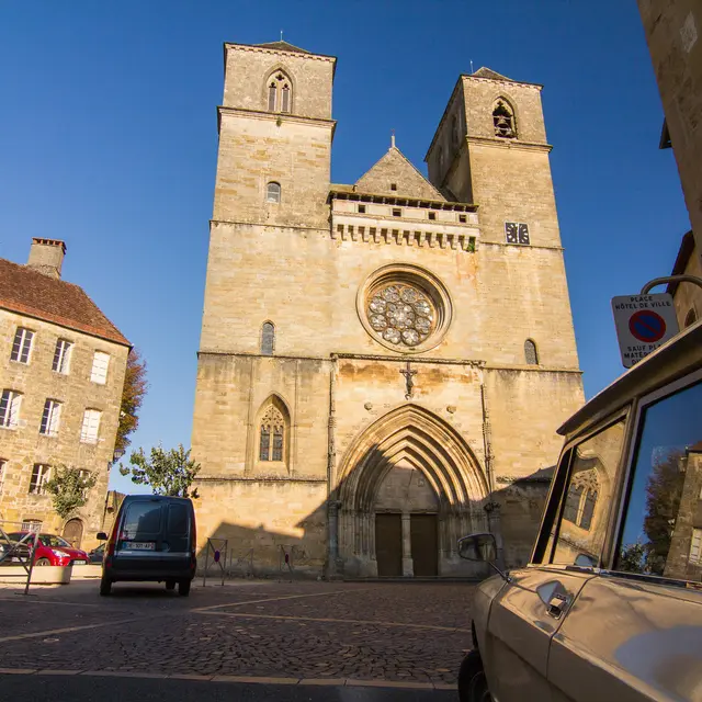 Eglise Saint-Pierre à Gourdon © Lot Tourisme - C. Novello