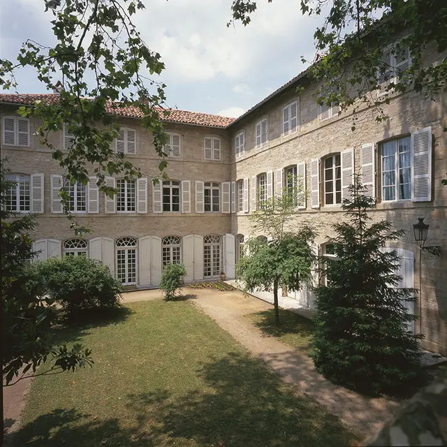 La sous-préfecture, ancien hôtel de Salgues