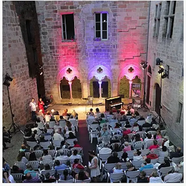 Festival autour des cordes place des écritures